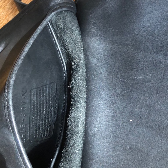 Vintage Coach Black CrossBody Bag - Picture 3 of 4